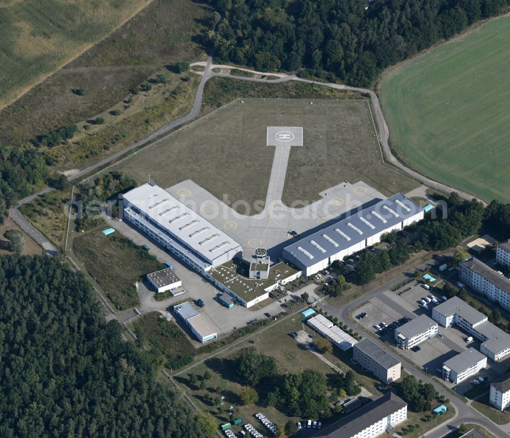 Aerial photograph Ahrensfelde - Helicopter landing pad - airfield for helicopters of the Federal Police Aviation Squadron Blumberg on Neuer Schwanebecker Weg in the district of Blumberg in Ahrensfelde in the federal state of Brandenburg