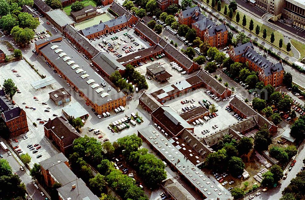 Aerial photograph Berlin Tempehof - 06.09.1995 Polizeidienststellen am Flughafen Berlin-Tempelhof