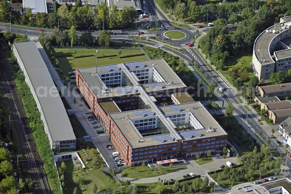 Bonn from above - Das Bonner Polizeipräsidium im Stadtteil Ramersdorf. Das Gebäude wurde 2007 fertig gestellt. The Bonn police headquarters in the Bonn district Ramersdorf.