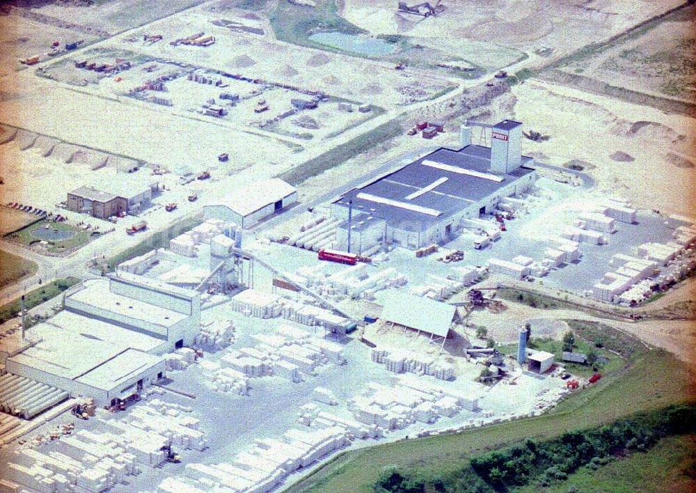 Aerial photograph Leegebruch - BRB - PORIT Rodgauer Baustoffwerke GmbH bei Leegebruch in Brandenburg.