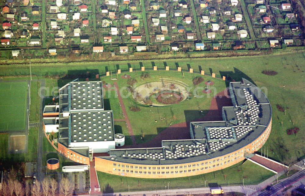 Aerial image Berlin - Falkenberg - Barnim Gymnasium, Ahrensfelder Chaussee 41, 13057 Berlin,Tel.: 030 / 9366690, Fax.: 030 / 93666926,postmaster@barnim.b.shuttle.de