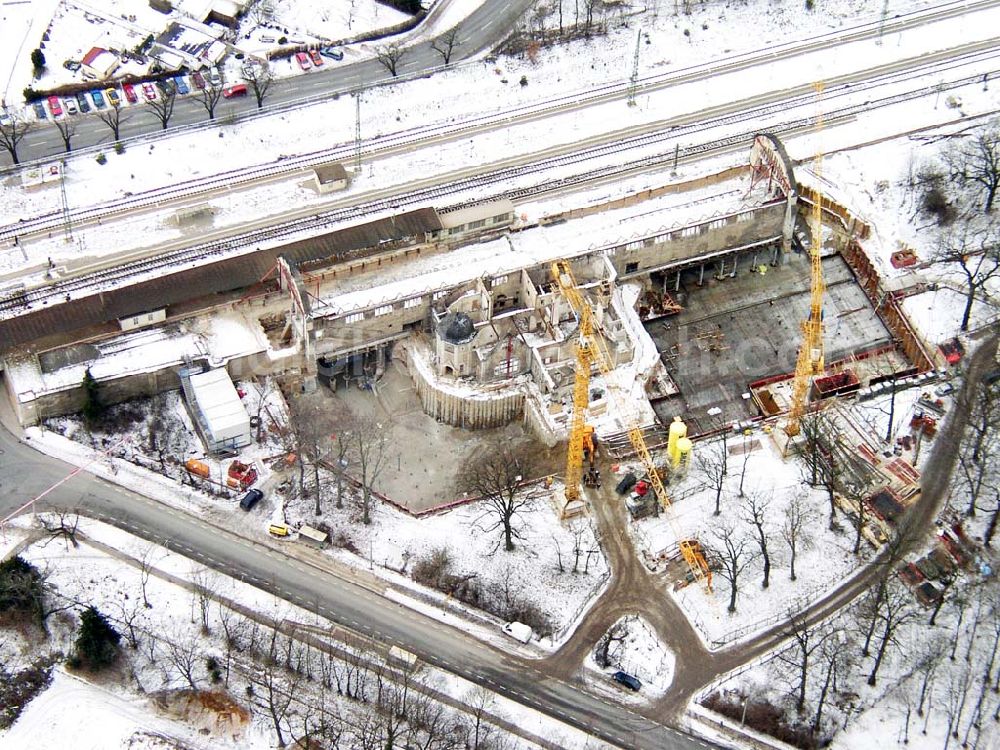 Aerial photograph Potsdam/Brandenburg - 22.01.2004 Potsdam / Brandenburg Rekonstruktion des Kaiser-Bahnhofs in der Nähe vom neuen Pallee (Institut für Lehrerbildung) in Potsdam Firmen: 1) HochTief Construction AG <