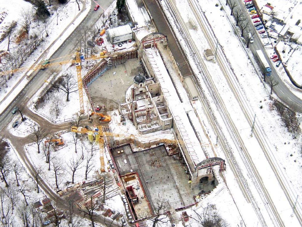 Aerial photograph Potsdam/Brandenburg - 22.01.2004 Potsdam / Brandenburg Rekonstruktion des Kaiser-Bahnhofs in der Nähe vom neuen Pallee (Institut für Lehrerbildung) in Potsdam Firmen: 1) HochTief Construction AG <