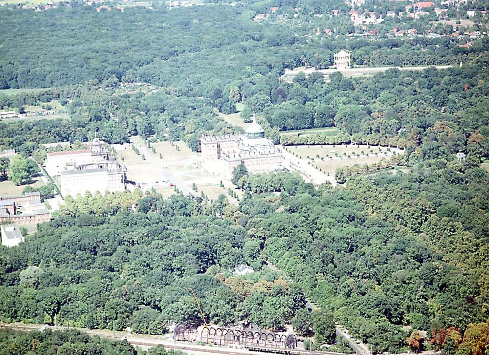 Aerial photograph Potsdam / Brandenburg - Potsdam / Brandenburg Stadtansicht von Potsdam mit Blick auf das neue Pallee (Institut für Lehrerbildung) und auf Rekonstruktion des Kaiser-Bahnhofs (unten)