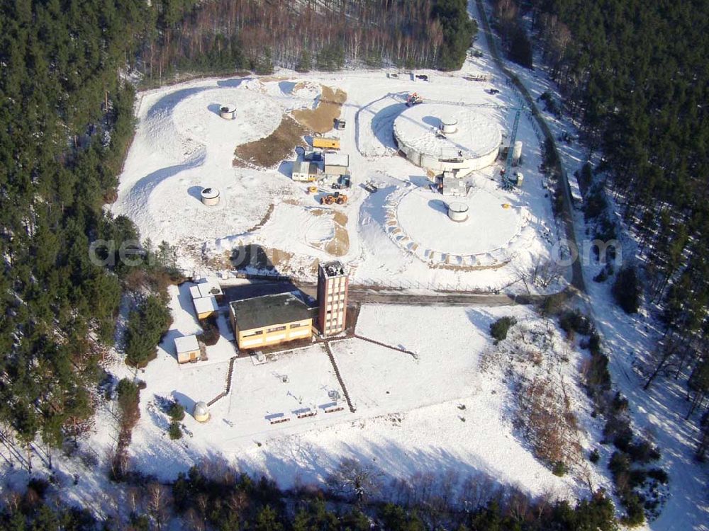 Aerial photograph Potsdam/Brandenburg - Winteraufnahme vom Klärwerkserweiterungsbau in Potsdam - Süd im Bundesland Brandenburg Pilot: Grahn