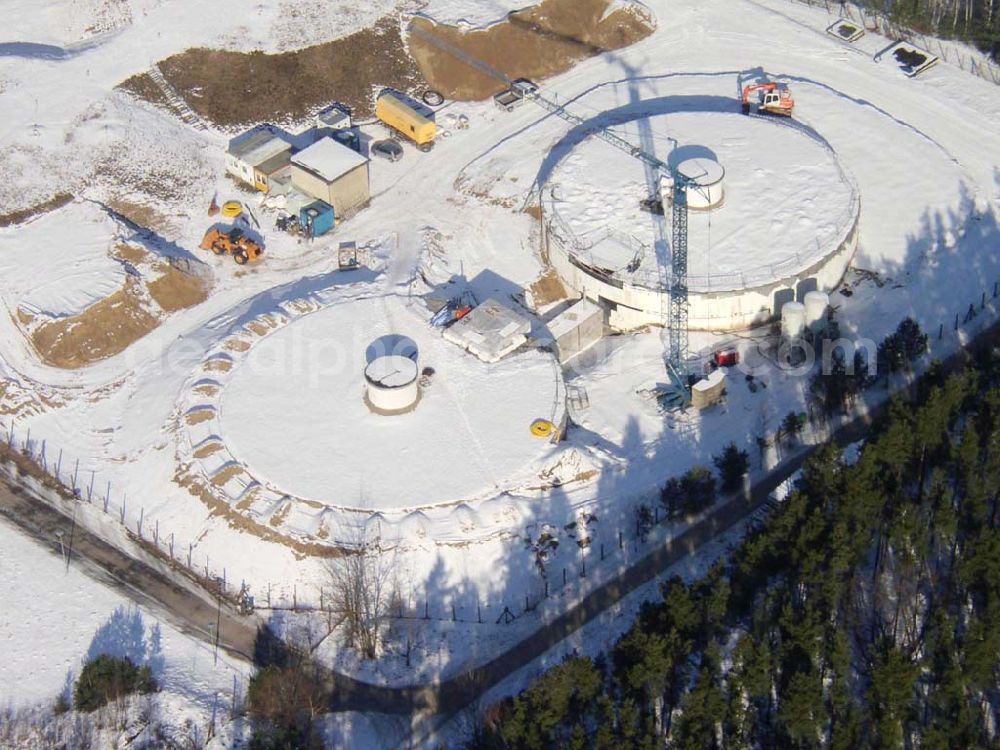 Potsdam/Brandenburg from above - Winteraufnahme vom Klärwerkserweiterungsbau in Potsdam - Süd im Bundesland Brandenburg Pilot: Grahn