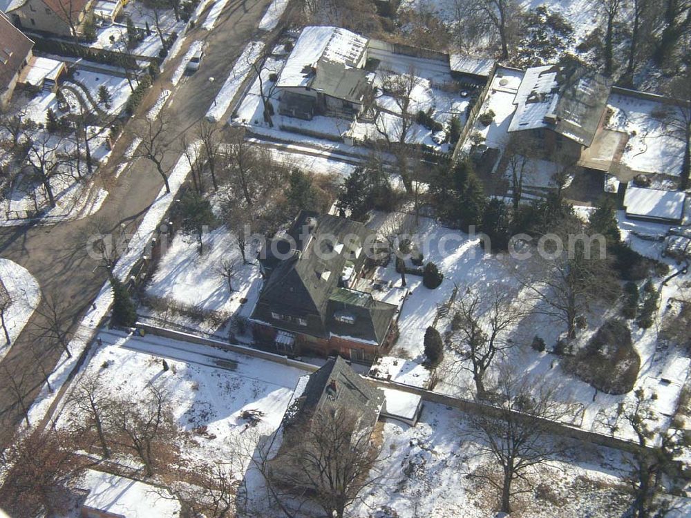 Aerial image Potsdam/Brandenburg - Winterstimmung am Wohnhaus in der Rosa-Luxemburg-Str. 21 in Potsdam- Babelsberg Pilot: Grahn