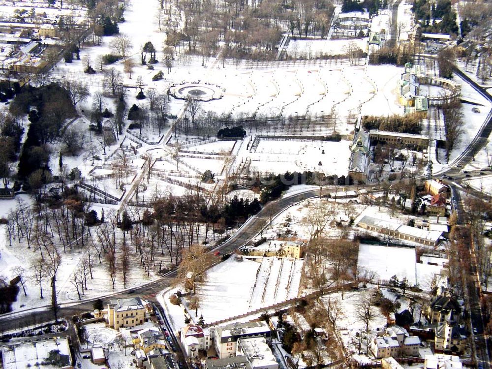 Potsdam/Brandenburg from the bird's eye view: 22.01.2004 Potsdam/Brandenburg Winterlandschaft am Schloß Sanssouci