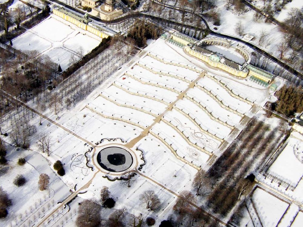 Aerial photograph Potsdam/Brandenburg - 22.01.2004 Potsdam/Brandenburg Winterlandschaft am Schloß Sanssouci