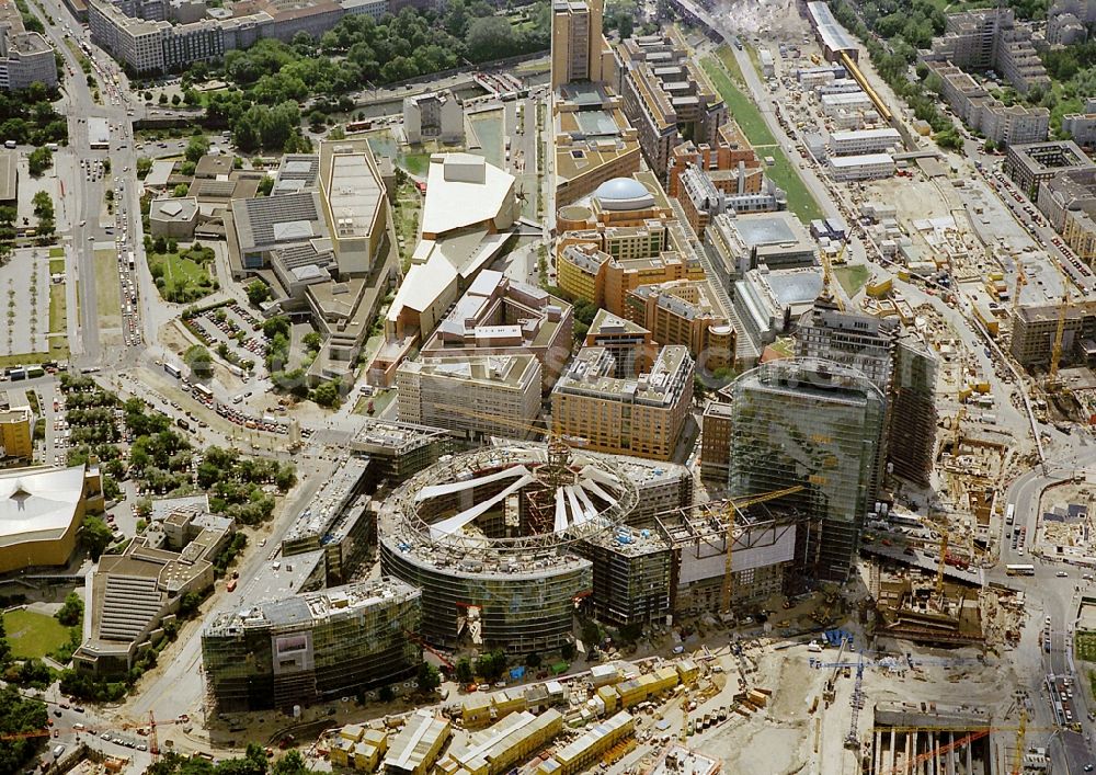 Aerial photograph Berlin - Construction site with office buildings and the Sony Center at the public square Potsdamer Platz in the district Mitte