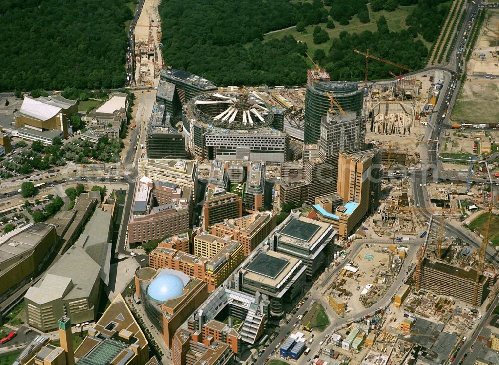 Berlin from above - Construction site with office buildings and the Sony Center at the public square Potsdamer Platz in the district Mitte