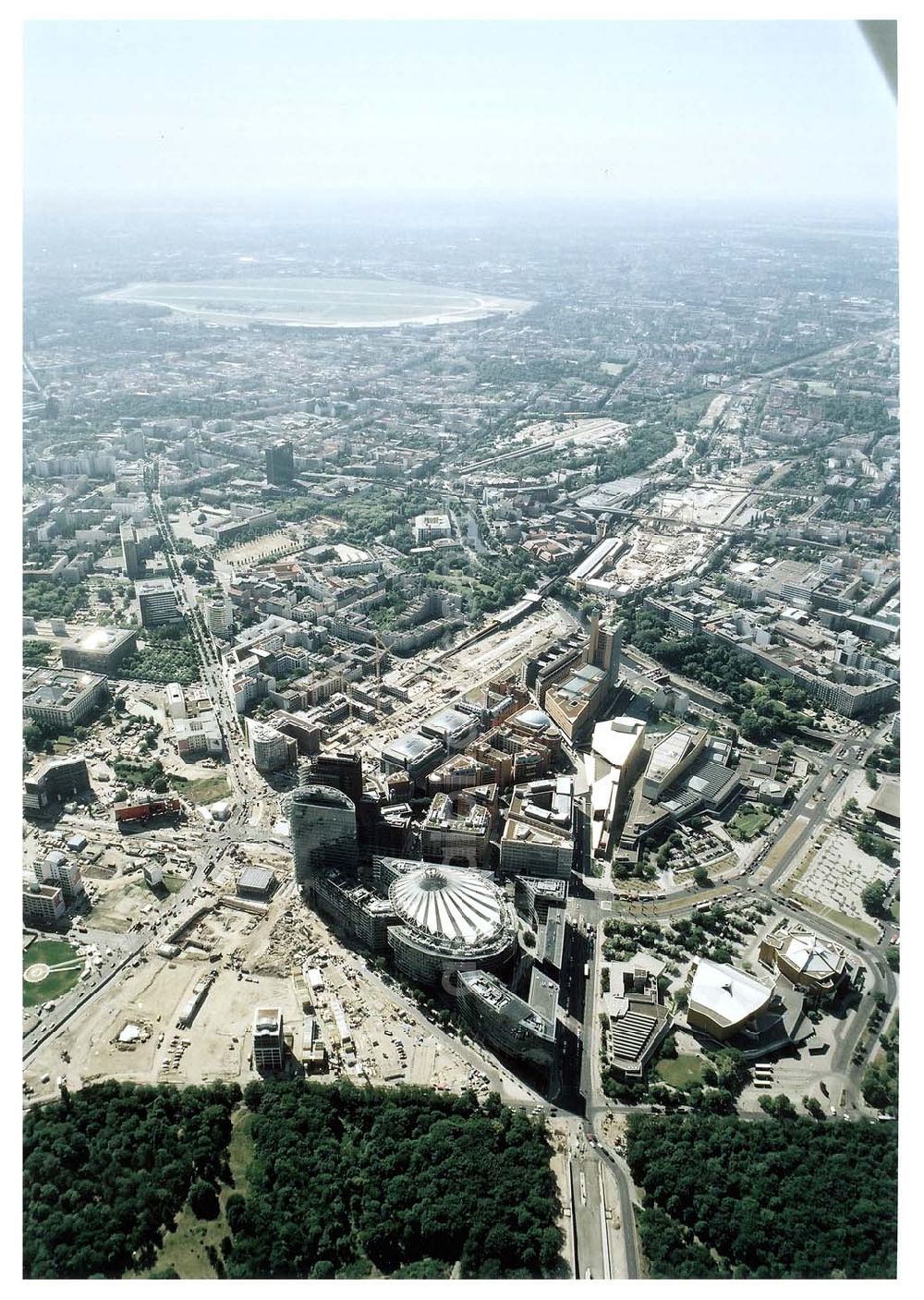 Berlin - Tiergarten from above - Potsdamer Platz in Berlin - Tiergarten.