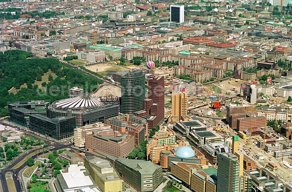 Aerial image Berlin - Ensemble space Potsdamer Platz in the inner city center in Berlin