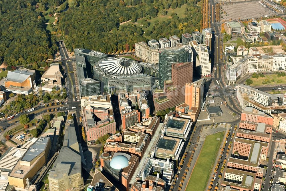 Aerial photograph Berlin - Ensemble space Potsdamer Platz with the Berlin State Library in Potsdamer Strasse in the inner city center in Berlin in Germany