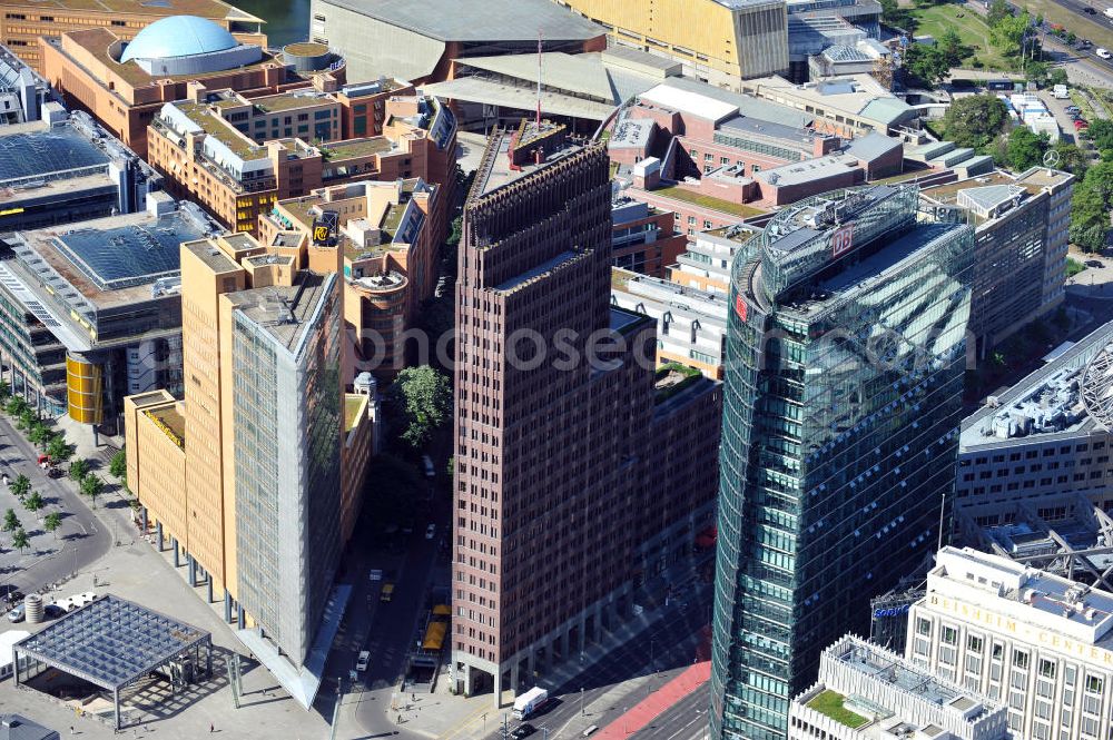 Aerial image Berlin Mitte - Bürogebäude und Geschäftshäuser am Potsdamer Platz in Berlin-Mitte. Office buildings and commercials at the Potsdam Square in the borough Mitte.