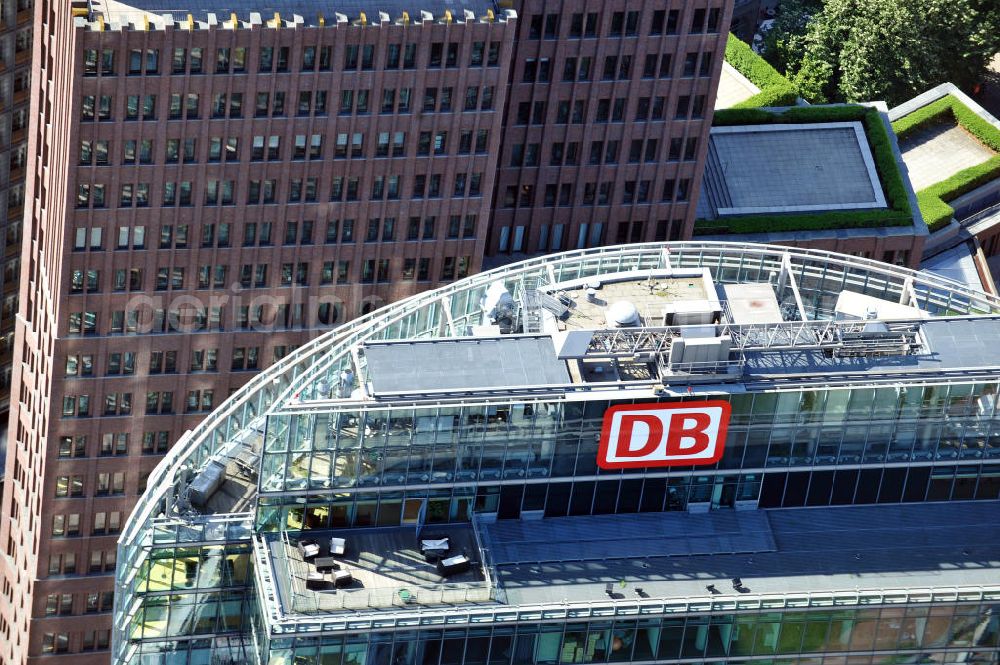 Aerial photograph Berlin Mitte - Bürogebäude und Geschäftshäuser am Potsdamer Platz in Berlin-Mitte. Office buildings and commercials at the Potsdam Square in the borough Mitte.