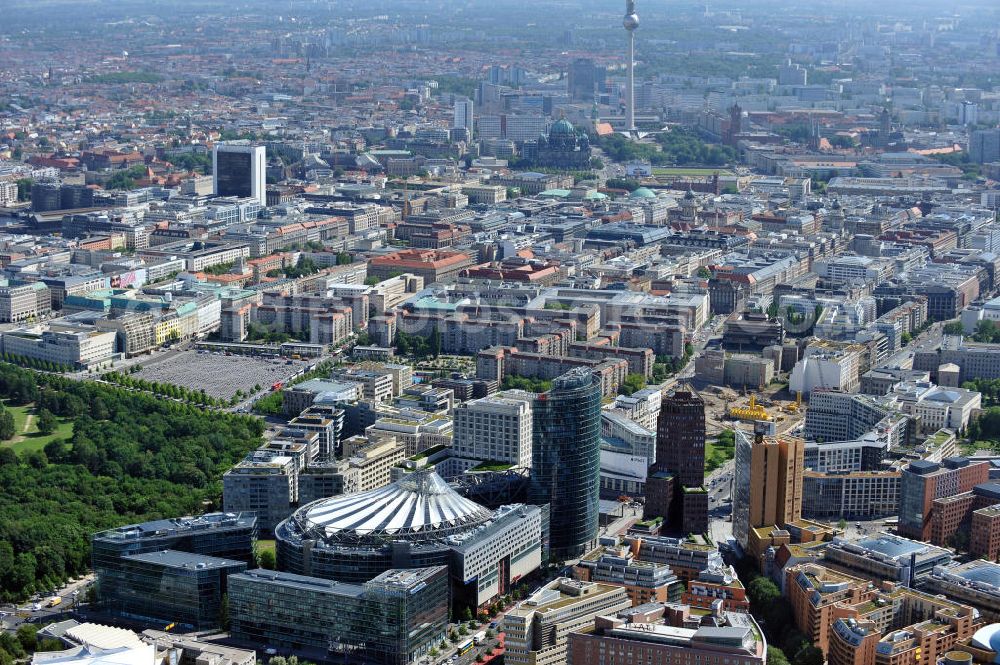 Aerial photograph Berlin Mitte - Bürogebäude und Geschäftshäuser am Potsdamer Platz in Berlin-Mitte. Office buildings and commercials at the Potsdam Square in the borough Mitte.