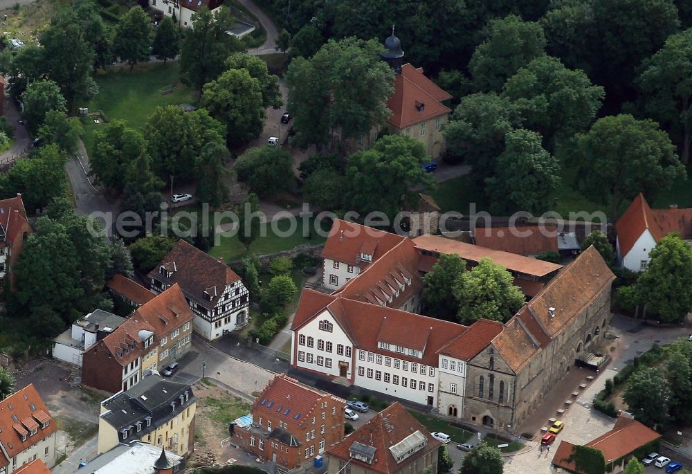 Aerial photograph Eisenach - On Predigerplatz in Eisenach in Thuringia regions is the former preacher church. The building belonged to the Dominican convent and is now a children's museum. Behind the former monastery complex on the site of the old cemetery the Cross Church can be seen. In the construction of the 17th century was until recently the National Church Archives