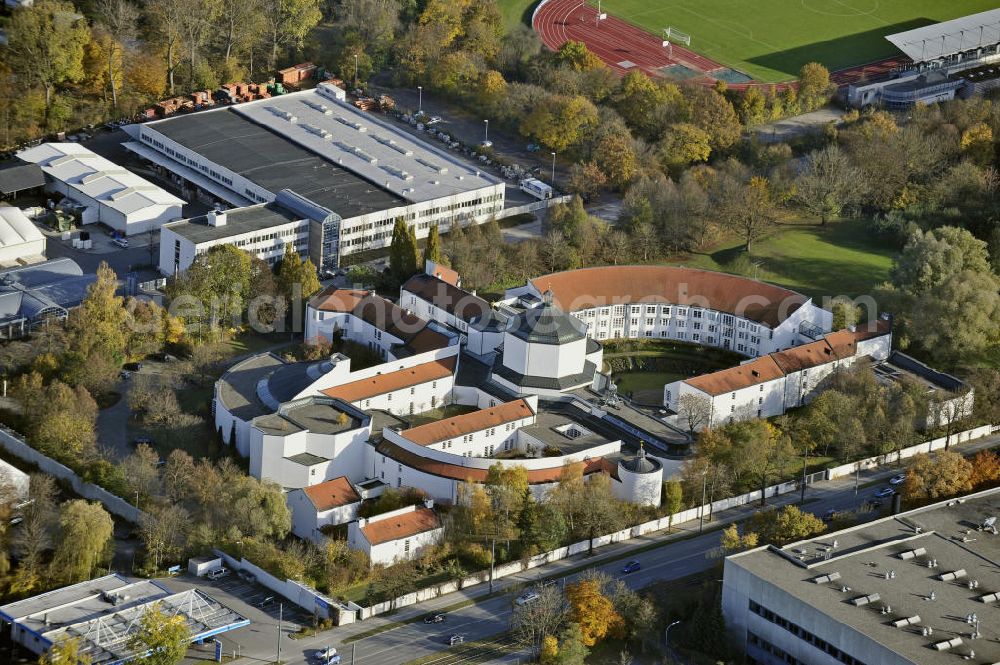 Aerial image Augsburg - Der Gebäudekomplex des Priesterseminars Sankt Hieronymus der Diözese Augsburg. Die Einweihung des von Alexan der Freiherr von Branca entworfenen Gebäudes fand 1987 durch den damaligen Papst Johannes Paul II. statt. The building of the Seminary Saint Jerome of the Diocese Augsburg.