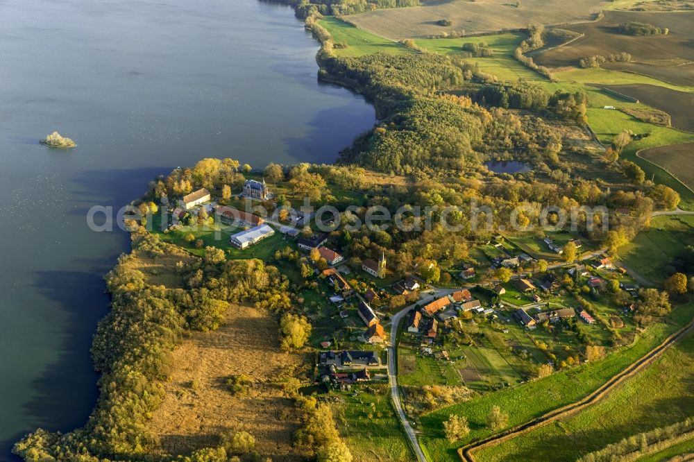 Aerial image Prillwitz - Prill Witz on Lieps lake at the Mecklenburg Lake District in the state of Mecklenburg - Western Pomerania