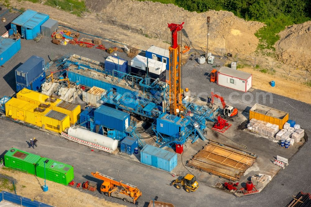 Aerial photograph Herbern - Test drilling for gas Fracking- hydraulic fracturing station over the old mine Radbod 7 in Herbern in the state North Rhine-Westphalia