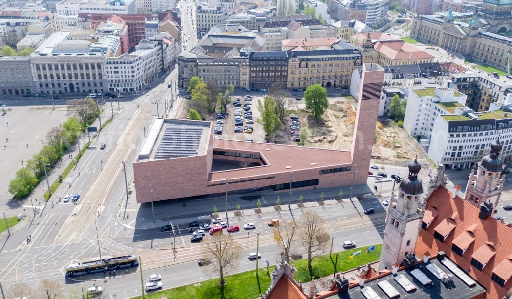 Leipzig from the bird's eye view: Building of the Catholic provost - Church St.Trinitatis on the southern edge of the city of Leipzig in Saxony