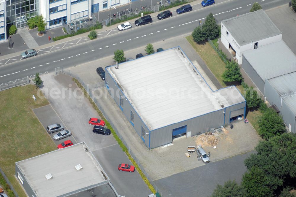 Bönen from above - Blick auf eine Produktionshalle mit integriertem Büro und LKW Waage. Adresse: Gewerbegebiet Bönen, Schulstrasse, 59199 Bönen; Vermietung / Verwaltung: Unternehmensgruppe Markus Gerold, An der Vaerstbrücke 1, 59425 Unna, Tel. +49(0)2303 25036-26, Fax +49(0)2303 25036-27, E-Mail: info@markus-gerold.de