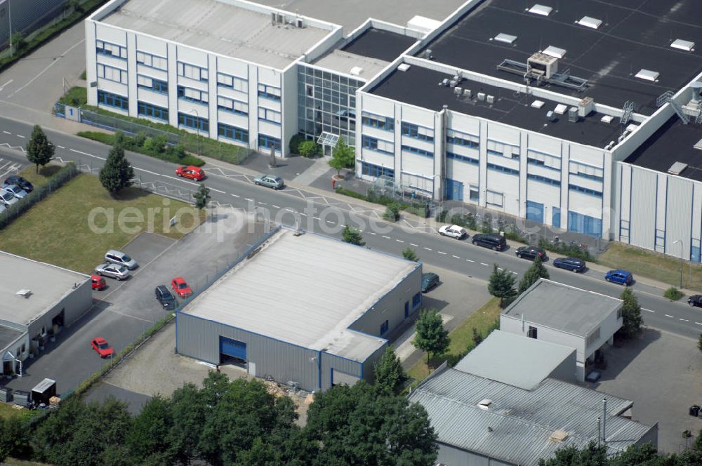 Aerial photograph Bönen - Blick auf eine Produktionshalle mit integriertem Büro und LKW Waage. Adresse: Gewerbegebiet Bönen, Schulstrasse, 59199 Bönen; Vermietung / Verwaltung: Unternehmensgruppe Markus Gerold, An der Vaerstbrücke 1, 59425 Unna, Tel. +49(0)2303 25036-26, Fax +49(0)2303 25036-27, E-Mail: info@markus-gerold.de