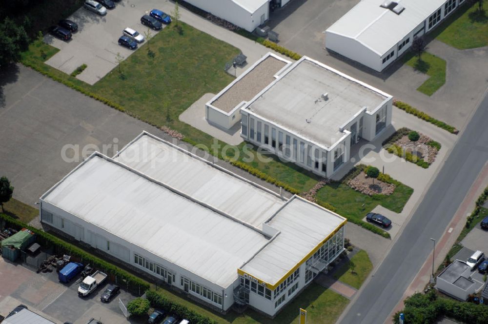 Aerial image Bergkamen - Rünthe - Bürogebäude mit Logistikzentrum der Finnveden Bulten GmbH, Industriestr. 20, 59192 Bergkamen-Rünthe, Tel. +49(0)2389 782-0, Fax +49(0)2389 782-43; Vermietung / Verwaltung: Unternehmensgruppe Markus Gerold, An der Vaerstbrücke 1, 59425 Unna, Tel. +49(0)2303 25036-26, Fax +49(0)2303 25036-27, E-Mail: info@markus-gerold.de