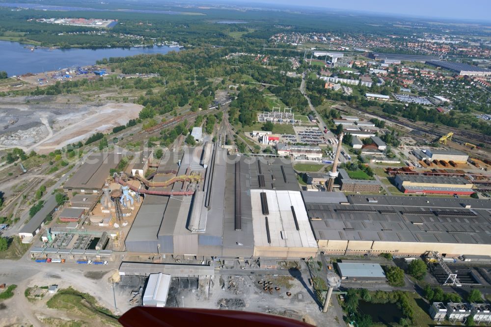 Aerial image Brandenburg Havel - Look at the production facility of B.E.S. Brandenburg Elektrostahlwerke GmbH in Brandenburg upon Havel in the federal state of Brandenburg