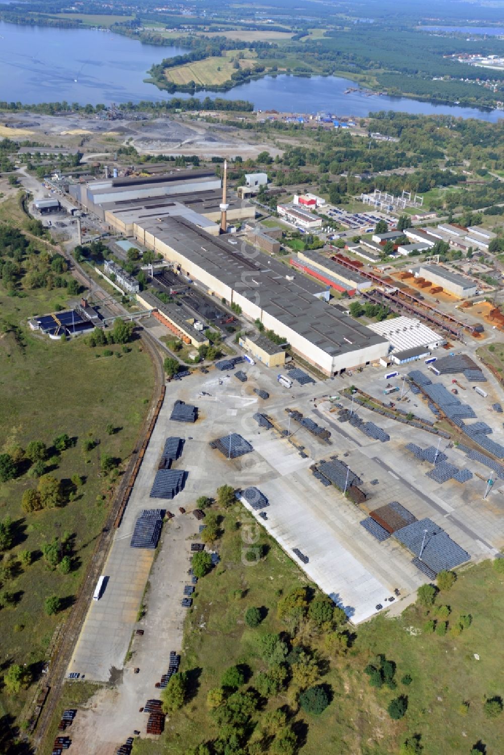 Brandenburg Havel from the bird's eye view: Look at the production facility of B.E.S. Brandenburg Elektrostahlwerke GmbH in Brandenburg upon Havel in the federal state of Brandenburg