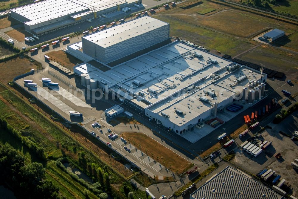 Aerial photograph Wörth am Rhein - Building of the MEG Getraenke GmbH industrial area Oberwiesen in Woerth am Rhein in the state Rhineland-Palatinate