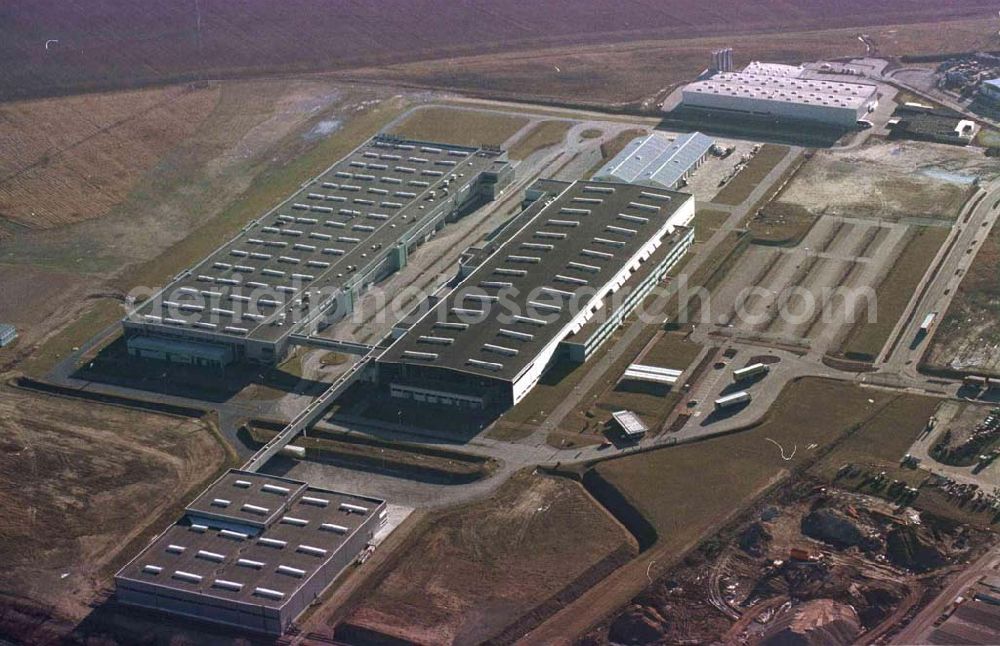 Aerial photograph Nauen / Brandenburg - Produktionszentrum der BOSCH - SIEMENS AG zur Hausgeräteherstellung im Gewerbegebiet Nauen