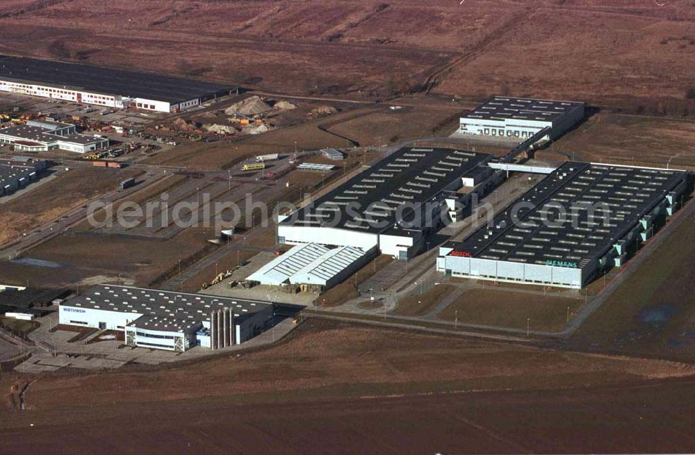 Aerial image Nauen / Brandenburg - Produktionszentrum der BOSCH - SIEMENS AG zur Hausgeräteherstellung im Gewerbegebiet Nauen