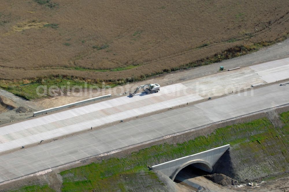 Aerial image Eisenach - Blick auf die Baustelle einer Unterführung der A4 für die Strassenverbindung zwischen Krauthausen und Eisenach. Der Neubau ist Teil des Projekt Nordverlegung / Umfahrung Hörselberge der Autobahn E40 / A4 in Thüringen bei Eisenach. Durchgeführt werden die im Zuge dieses Projektes notwendigen Arbeiten unter an derem von den Mitarbeitern der Niederlassung Weimar der EUROVIA Verkehrsbau Union sowie der Niederlassungen Abbruch und Erdbau, Betonstraßenbau, Ingenieurbau und TECO Schallschutz der EUROVIA Beton sowie der DEGES.