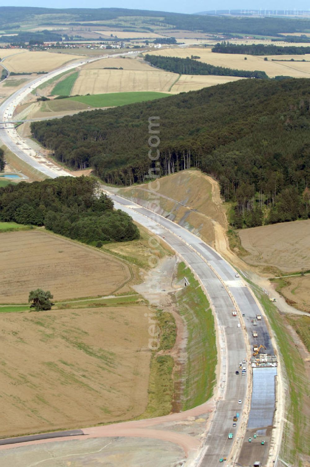 Eisenach from the bird's eye view: Blick auf den Verlauf der A4, welche sich im Bau befindet, aus Richtung Eisenach-West auf den Madelunger Forst. Für die Autobahn wurden in diesem Buchen-Wald ca. 12 Hektar Bäume abgeholzt. Der Neubau ist Teil des Projekt Nordverlegung / Umfahrung Hörselberge der Autobahn E40 / A4 in Thüringen bei Eisenach. Durchgeführt werden die im Zuge dieses Projektes notwendigen Arbeiten unter an derem von den Mitarbeitern der Niederlassung Weimar der EUROVIA Verkehrsbau Union sowie der Niederlassungen Abbruch und Erdbau, Betonstraßenbau, Ingenieurbau und TECO Schallschutz der EUROVIA Beton sowie der DEGES.