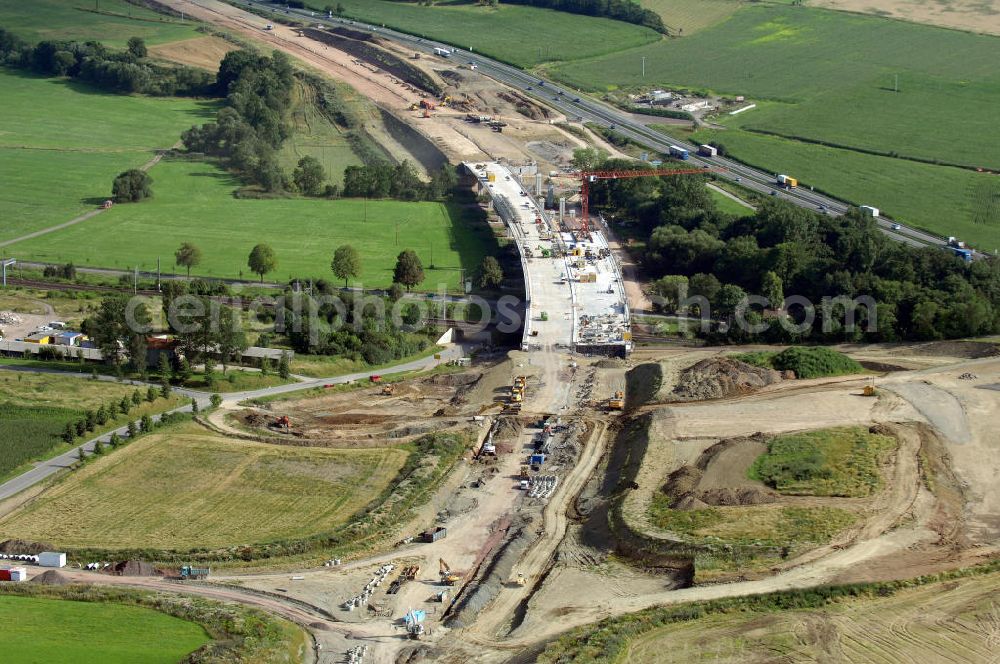 Aerial photograph Sättelstädt - Blick auf die Baustelle am östlichen Ende der Hörseltalbrücke Richtung Ausfahrt / Anschlussstelle Sättelstädt der A4. Der Neubau ist Teil des Projekt Nordverlegung / Umfahrung Hörselberge der Autobahn E40 / A4 in Thüringen bei Eisenach. Durchgeführt werden die im Zuge dieses Projektes notwendigen Arbeiten unter an derem von den Mitarbeitern der Niederlassung Weimar der EUROVIA Verkehrsbau Union sowie der Niederlassungen Abbruch und Erdbau, Betonstraßenbau, Ingenieurbau und TECO Schallschutz der EUROVIA Beton sowie der DEGES.