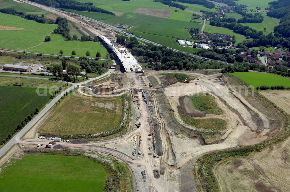 Aerial image Sättelstädt - Blick auf die Baustelle am östlichen Ende der Hörseltalbrücke Richtung Ausfahrt / Anschlussstelle Sättelstädt der A4. Der Neubau ist Teil des Projekt Nordverlegung / Umfahrung Hörselberge der Autobahn E40 / A4 in Thüringen bei Eisenach. Durchgeführt werden die im Zuge dieses Projektes notwendigen Arbeiten unter an derem von den Mitarbeitern der Niederlassung Weimar der EUROVIA Verkehrsbau Union sowie der Niederlassungen Abbruch und Erdbau, Betonstraßenbau, Ingenieurbau und TECO Schallschutz der EUROVIA Beton sowie der DEGES.