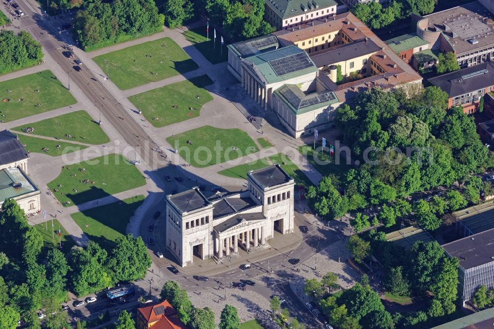 Aerial photograph München - Ensemble space Koenigsplatz in the inner city center in Munich in the state Bavaria, Germany