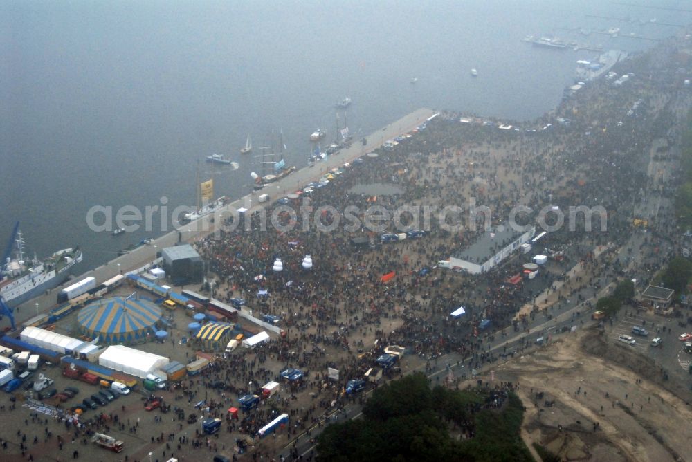 Rostock from the bird's eye view: Protest demonstration for the G8 summit on boat moorings at the port of the inland port Rostocker Stadthafen in the district Mitte in Rostock in the state Mecklenburg - Western Pomerania, Germany