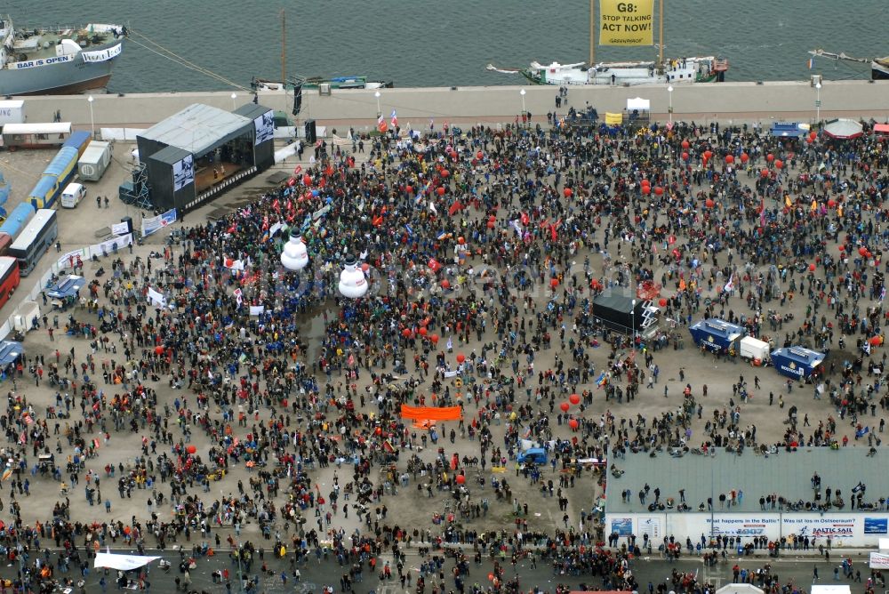 Rostock from the bird's eye view: Protest demonstration for the G8 summit on boat moorings at the port of the inland port Rostocker Stadthafen in the district Mitte in Rostock in the state Mecklenburg - Western Pomerania, Germany