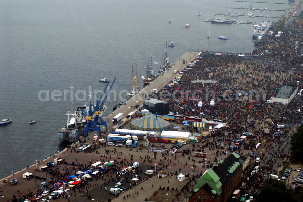 Aerial photograph Rostock - Protest demonstration for the G8 summit on boat moorings at the port of the inland port Rostocker Stadthafen in the district Mitte in Rostock in the state Mecklenburg - Western Pomerania, Germany