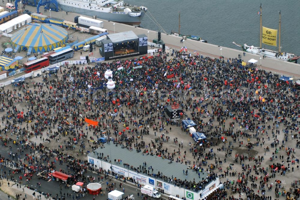 Rostock from the bird's eye view: Protest demonstration for the G8 summit on boat moorings at the port of the inland port Rostocker Stadthafen in the district Mitte in Rostock in the state Mecklenburg - Western Pomerania, Germany