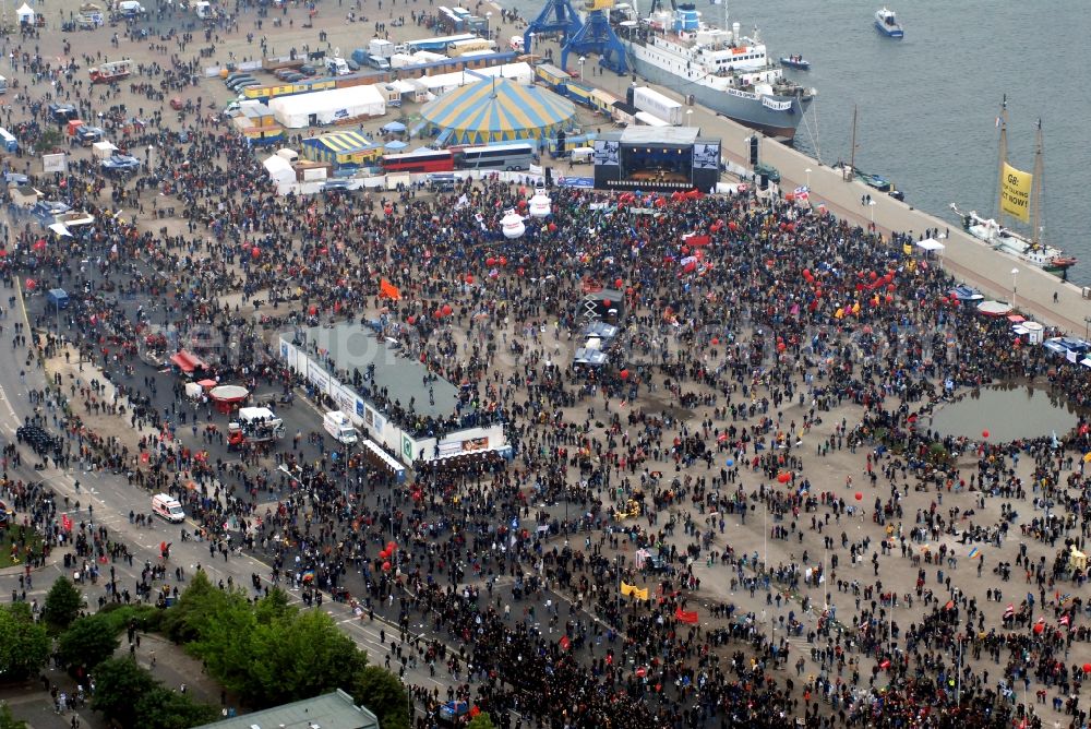 Aerial image Rostock - Protest demonstration for the G8 summit on boat moorings at the port of the inland port Rostocker Stadthafen in the district Mitte in Rostock in the state Mecklenburg - Western Pomerania, Germany