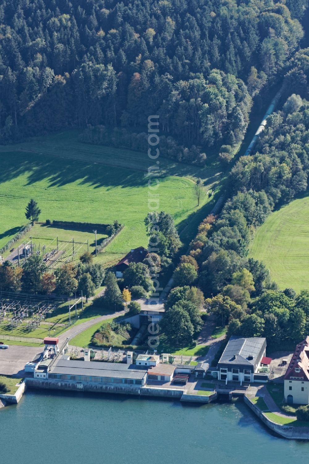 Feldkirchen-Westerham from the bird's eye view: Structure and dams of the waterworks and hydroelectric power plant in Feldkirchen-Westerham in the state Bavaria