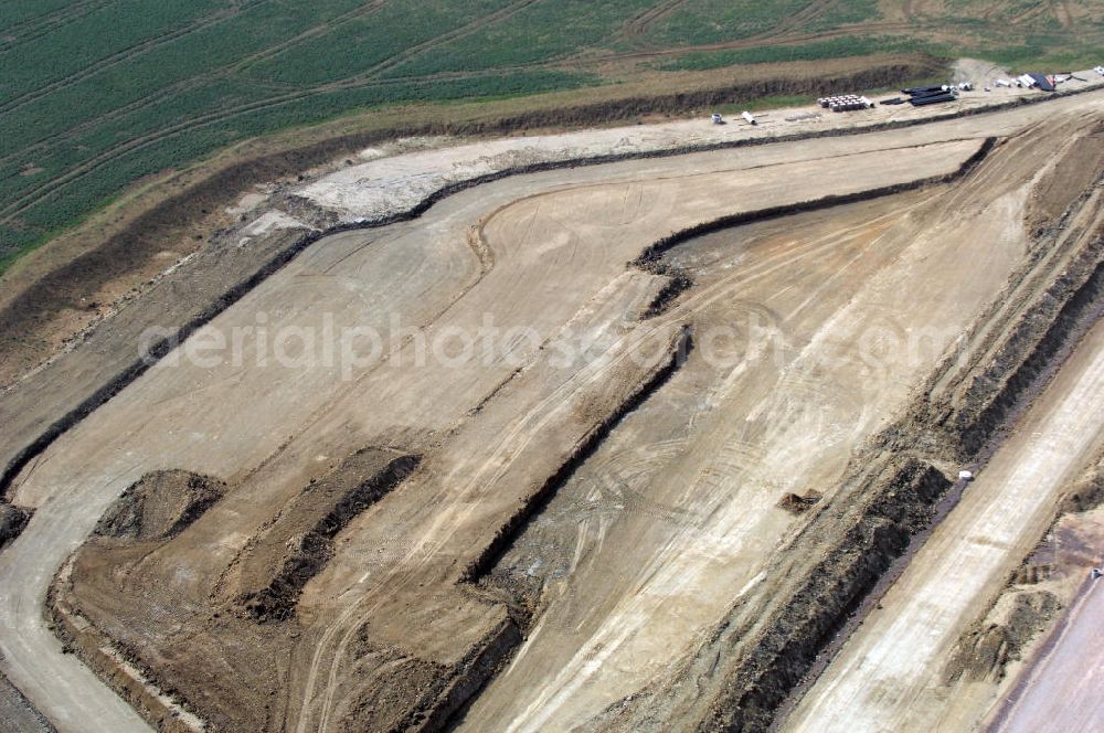 Wenigenlupnitz from above - Blick auf die Baustelle der südlichen PWC-Anlage / Parkplatz mit WC / Rastplatz der A4 bei Wenigenlupnitz. Der Neubau ist Teil des Projekt Nordverlegung / Umfahrung Hörselberge der Autobahn E40 / A4 in Thüringen bei Eisenach. Durchgeführt werden die im Zuge dieses Projektes notwendigen Arbeiten unter an derem von den Mitarbeitern der Niederlassung Weimar der EUROVIA Verkehrsbau Union sowie der Niederlassungen Abbruch und Erdbau, Betonstraßenbau, Ingenieurbau und TECO Schallschutz der EUROVIA Beton sowie der DEGES.