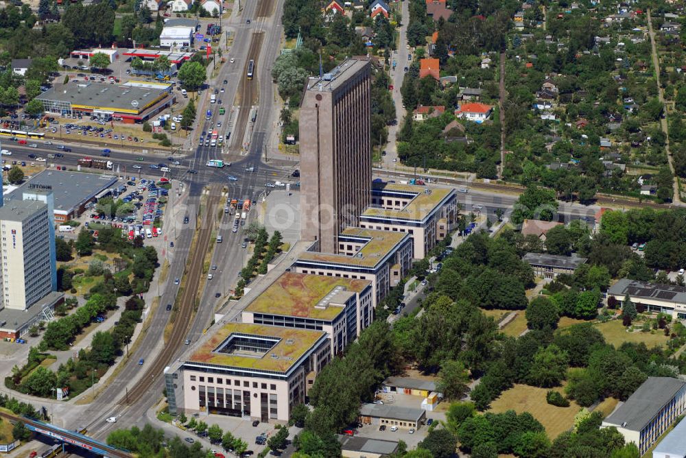 Aerial photograph Berlin - Blick auf die Pyramide in Berlin Lichtenberg. Der Gebäudekomplex besteht aus fünf Bauteilen, die unterschiedlich genutzt werden. Besonders herausragend ist der 23 - geschossige Hochhauskomplex, der sowohl durch seine Architektur als auch durch seine Gestaltung überzeugt. Kontakt: Die Pyramide Berlin, Landsberger Allee 366, 12681 Berlin, Tel. +49(0)30 325907 100, Fax +49(0)30 325907 109, Email: info@die-pyramide-berlin.net