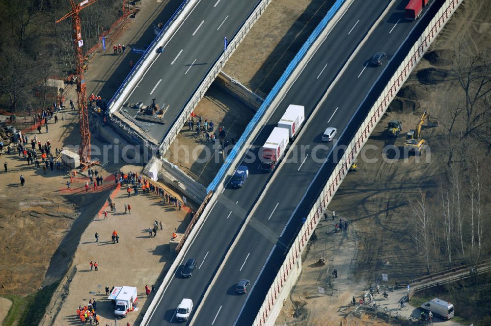 Aerial image Braunschweig - View of the implementation and expansion of the motorway junction Brunswick-southwest along the freeway A29 / A 395 in Lower Saxony. The construction company EUROVIA built here are some new bridges. Owner is the Lower Saxony state authorities for road construction and transport