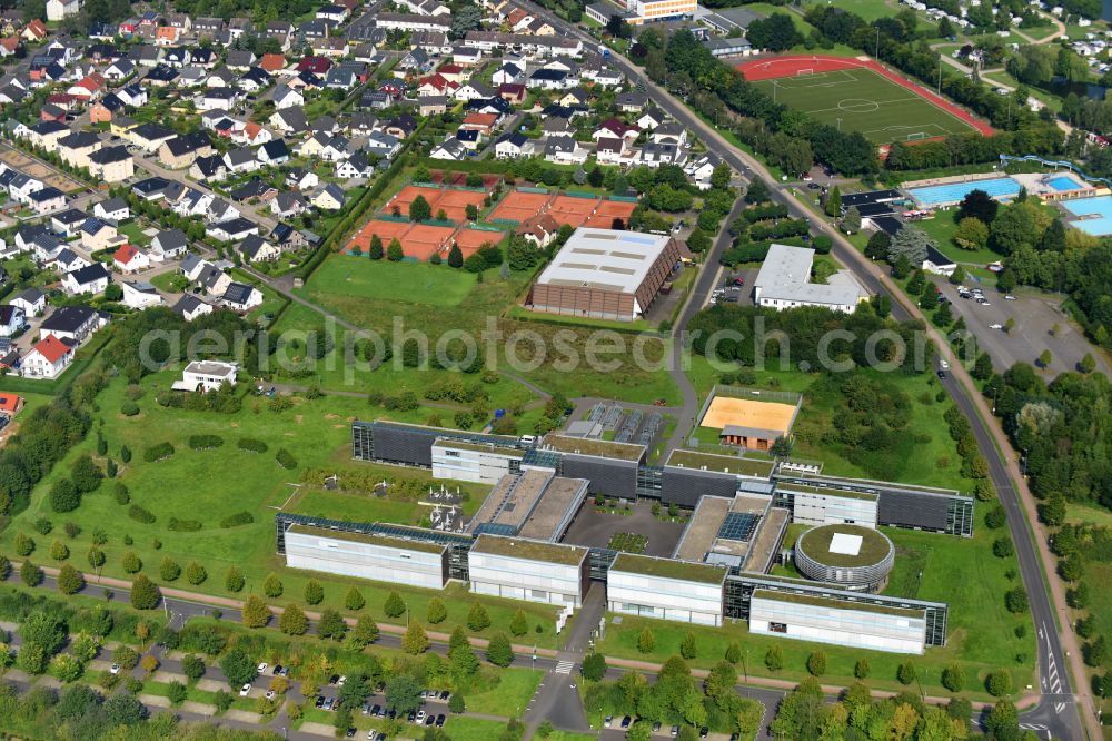 Aerial photograph Remagen - Campus building of the university Hochschule Koblenz - Standort RheinAhrCampus on street Joseph-Rovan-Allee in the district Kripp in Remagen in the state Rhineland-Palatinate, Germany