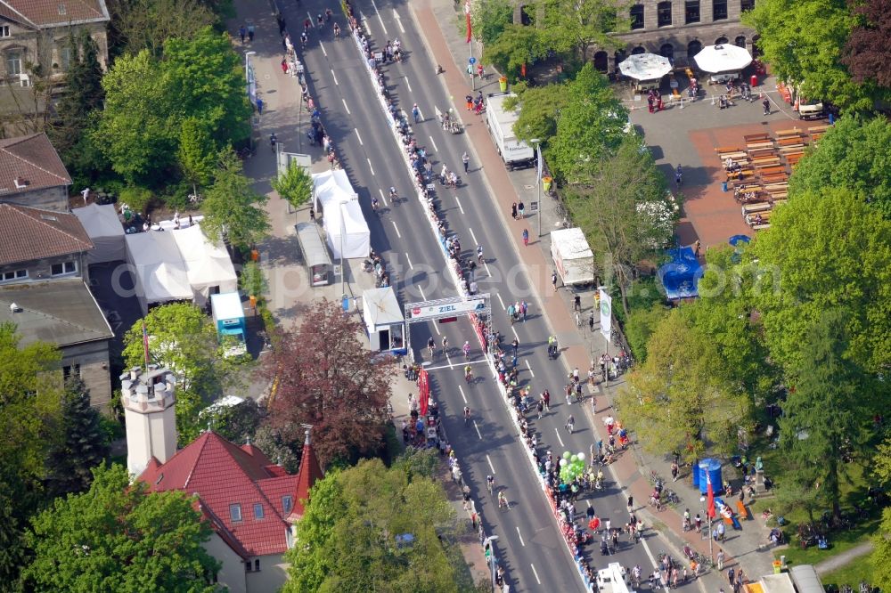 Göttingen from the bird's eye view: Bicyle- Race event Tour d'Energie 2018 in Goettingen in the state Lower Saxony, Germany